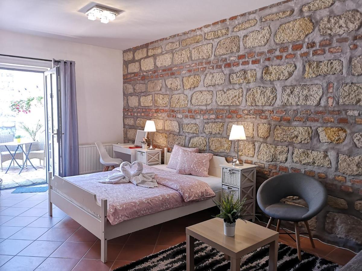 Villa Florencia Егер Екстериор снимка