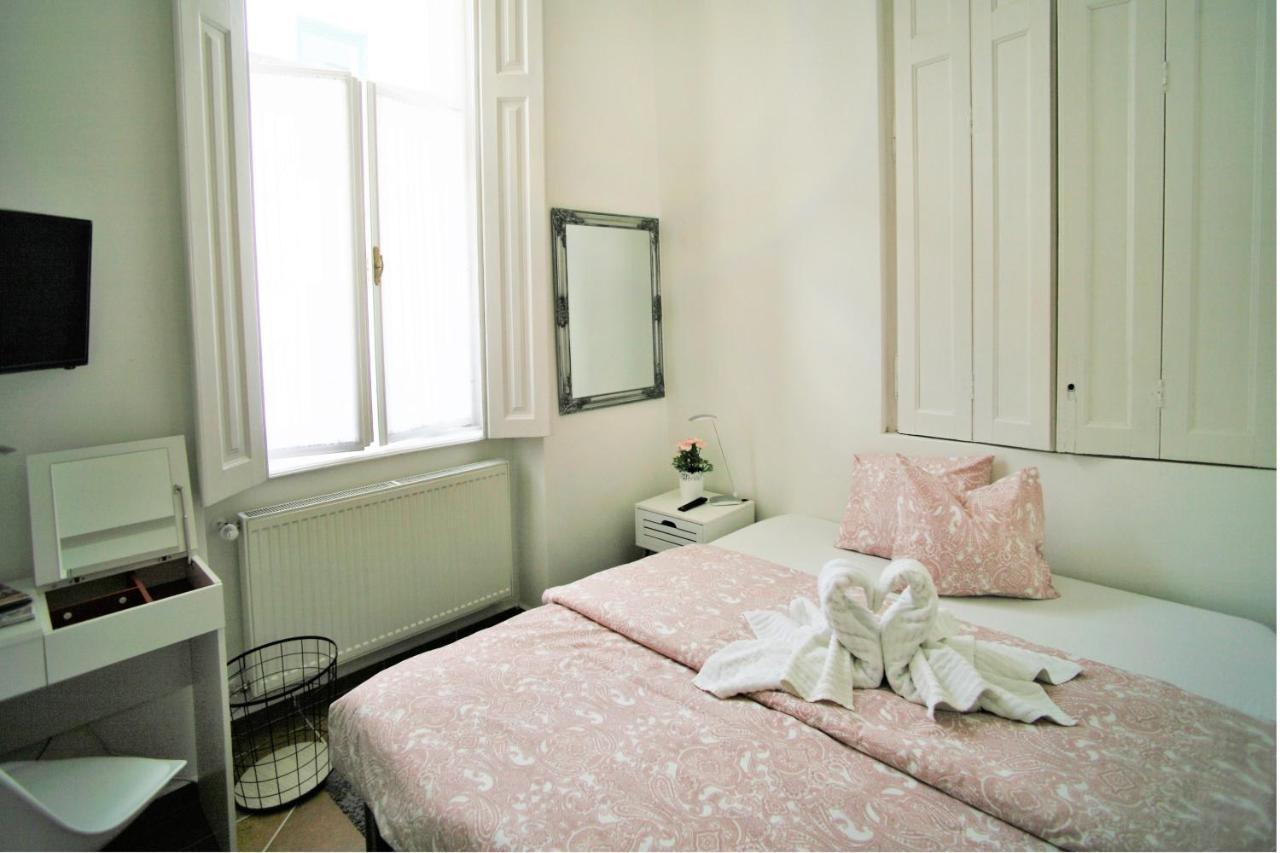 Villa Florencia Егер Екстериор снимка