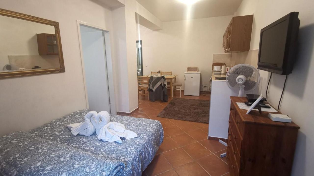 Villa Florencia Егер Екстериор снимка