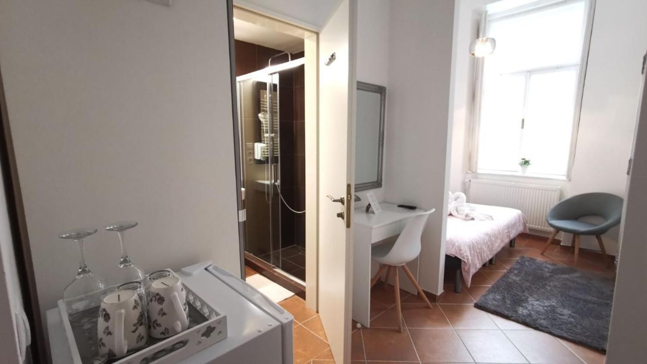 Villa Florencia Егер Екстериор снимка