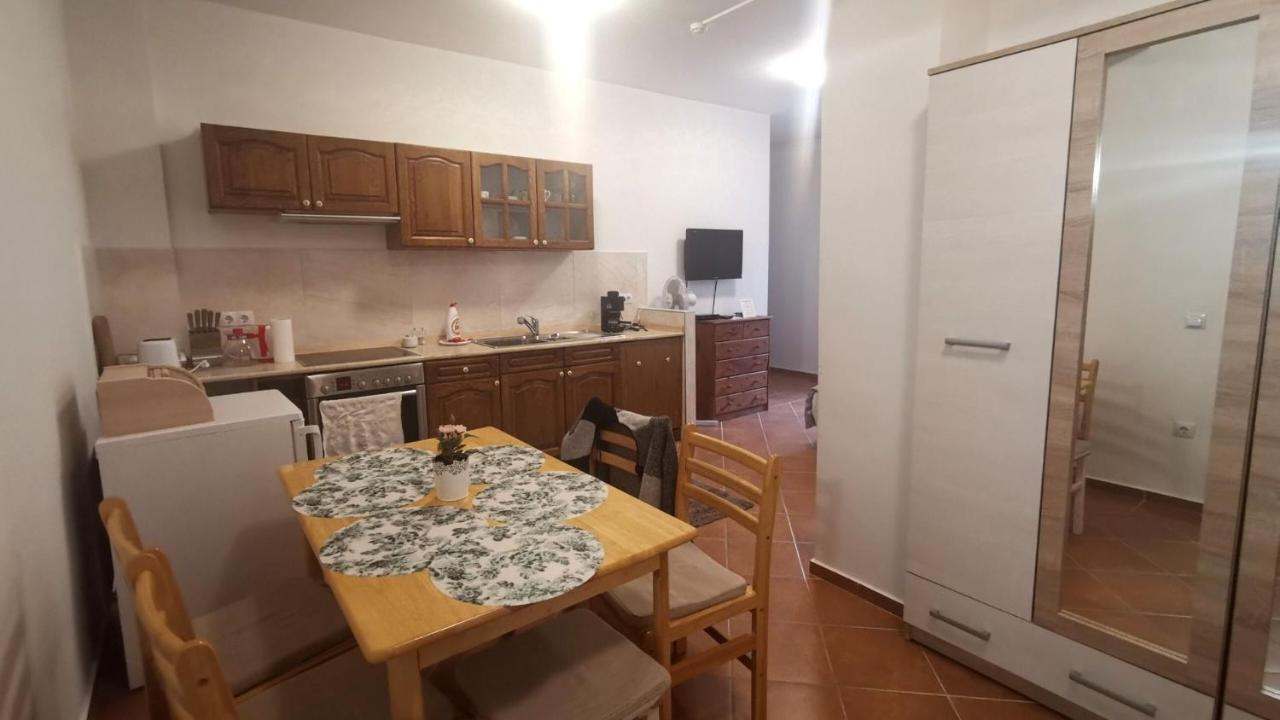 Villa Florencia Егер Екстериор снимка