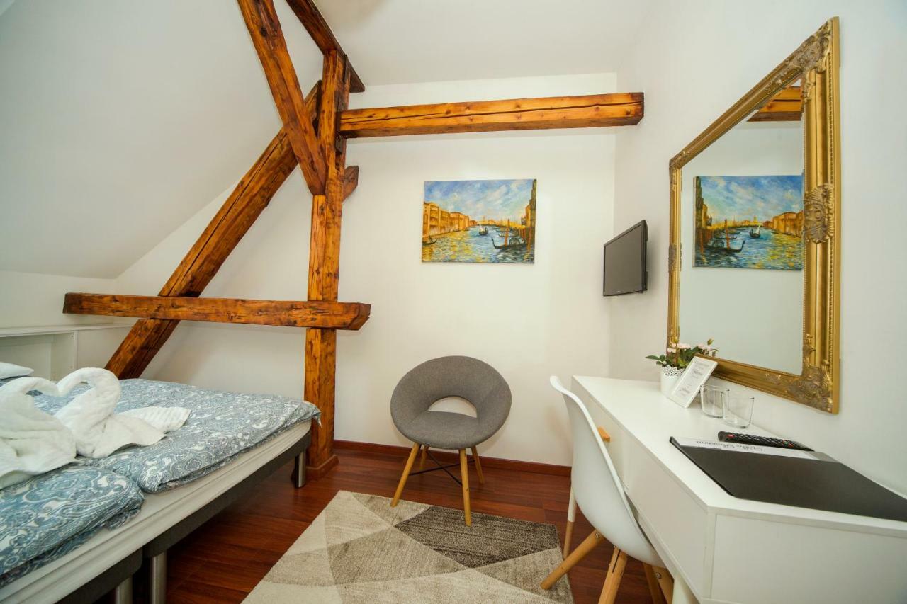 Villa Florencia Егер Екстериор снимка